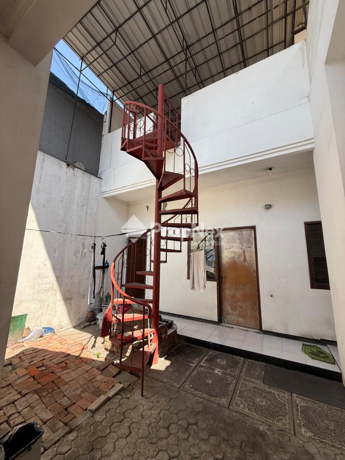 Rumah Modern Siap Huni Di Margorejo Indah — foto 11